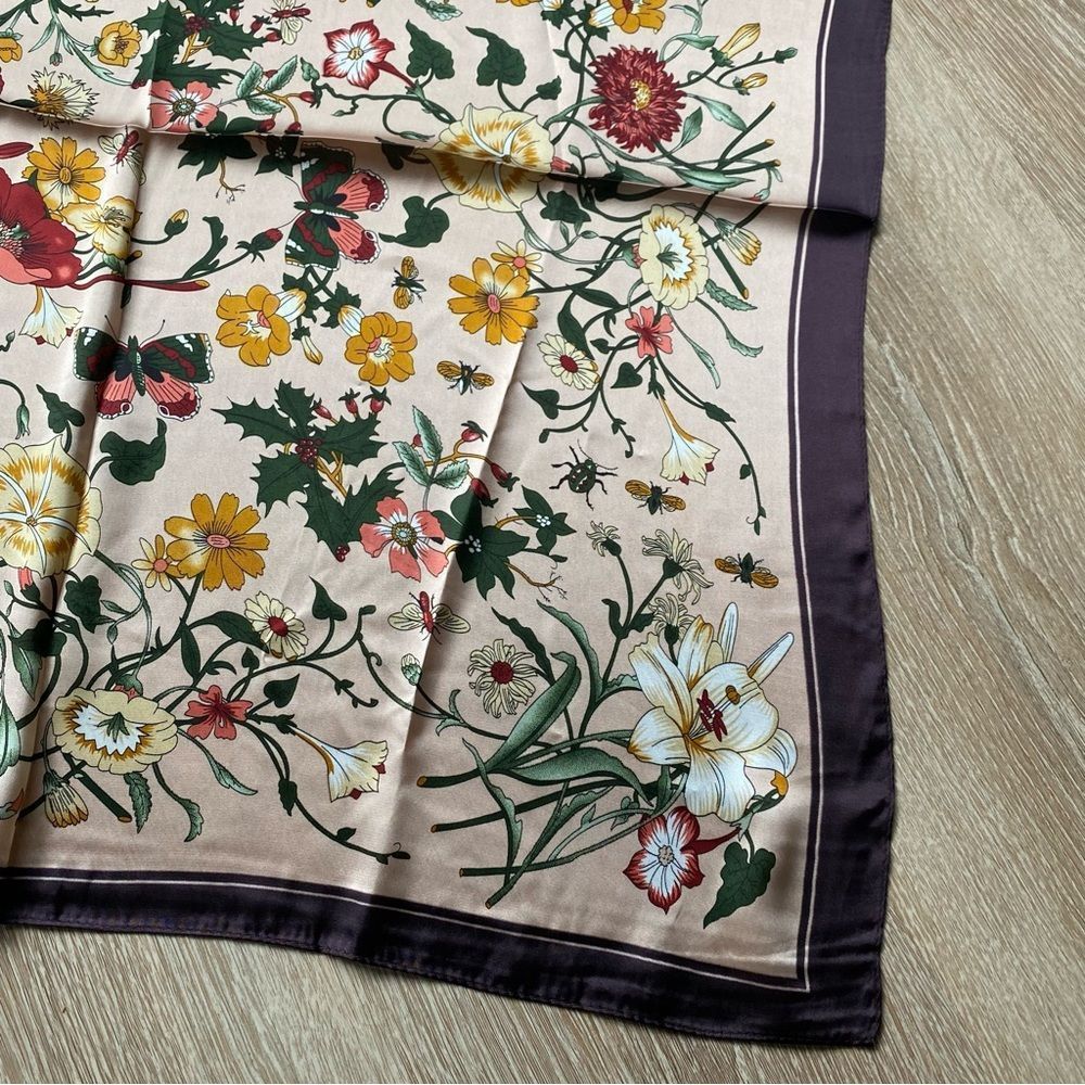 FLORAL SCARF 🌙 - Picture 4 of 5